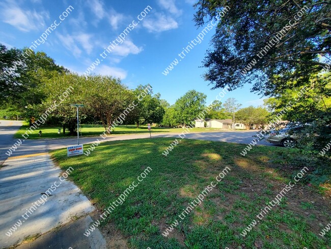 Building Photo - Indian Land Apartments