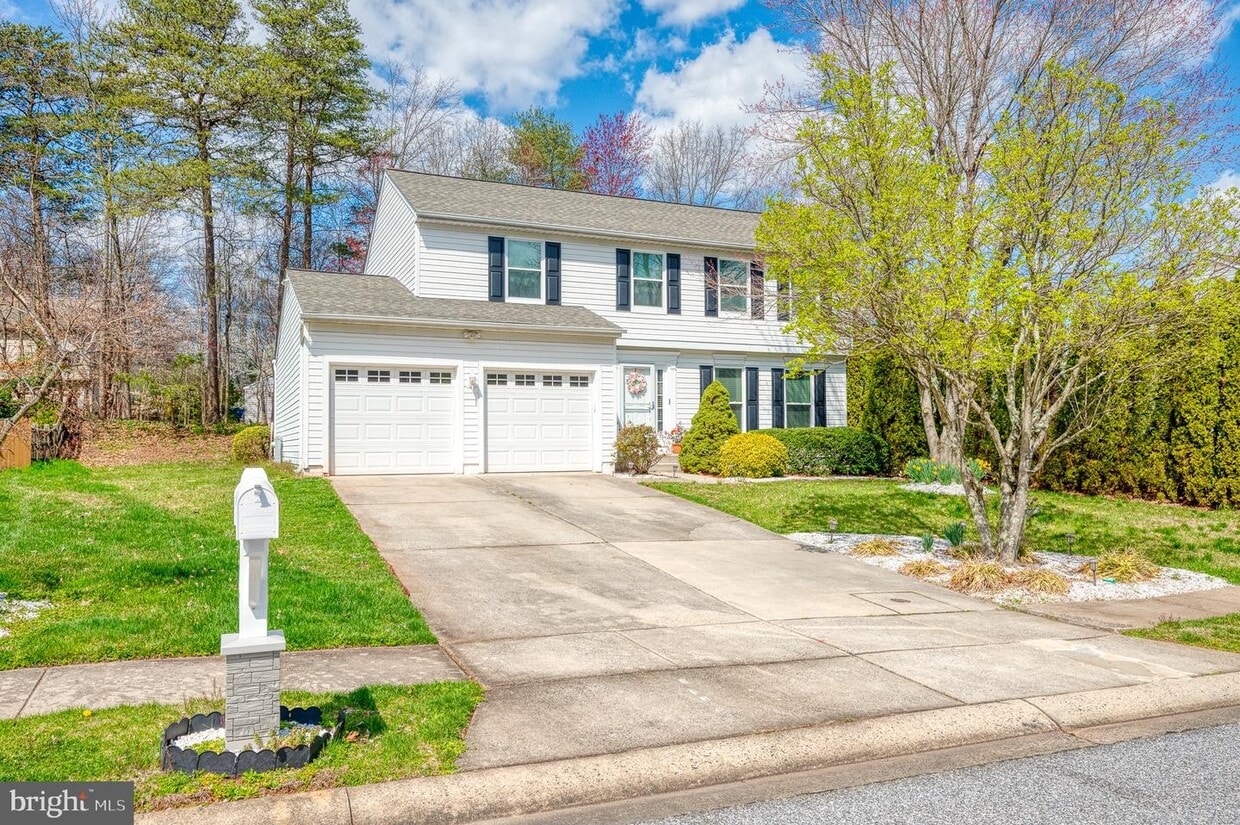 Primary Photo - 3704 Misty Valley Ct