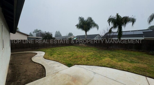 Foto del edificio - Beautiful home for rent in NW Visalia