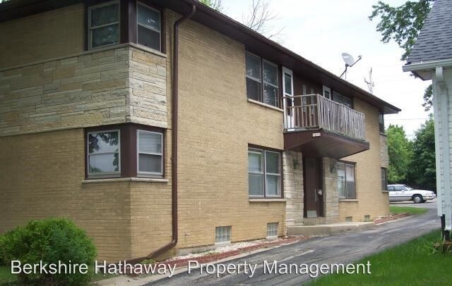 Primary Photo - 5866 N Sherman Blvd