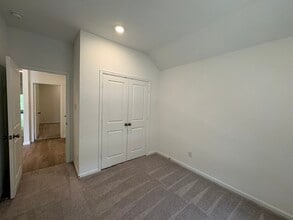 Building Photo - 28715 Mount Bonnell Dr
