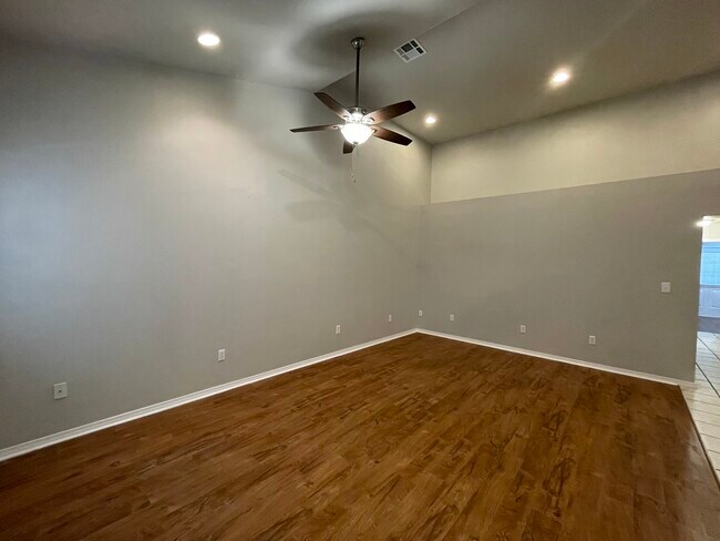 Foto del edificio - 63212 E 291 Rd