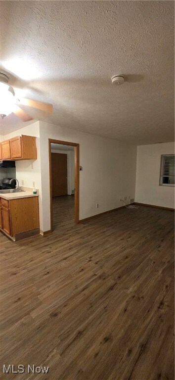 Foto del edificio - 25735 Lorain Rd