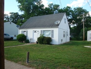Building Photo - 208 Manassas Dr