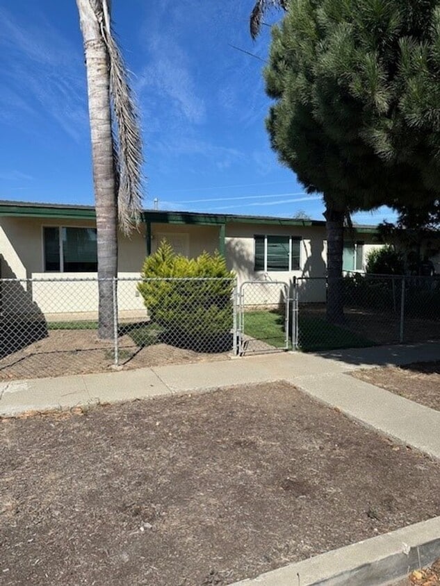Primary Photo - Two Bedroom One Bath Duplex