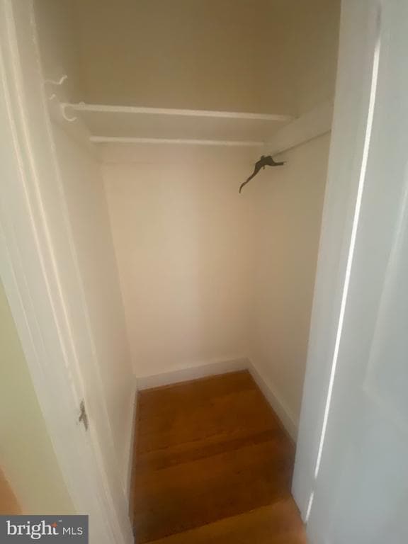 Building Photo - 510 Quincy Ave