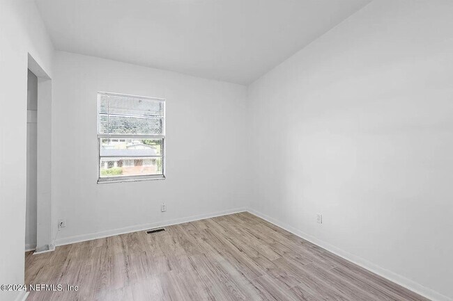 Building Photo - 1113 Joe Louis St