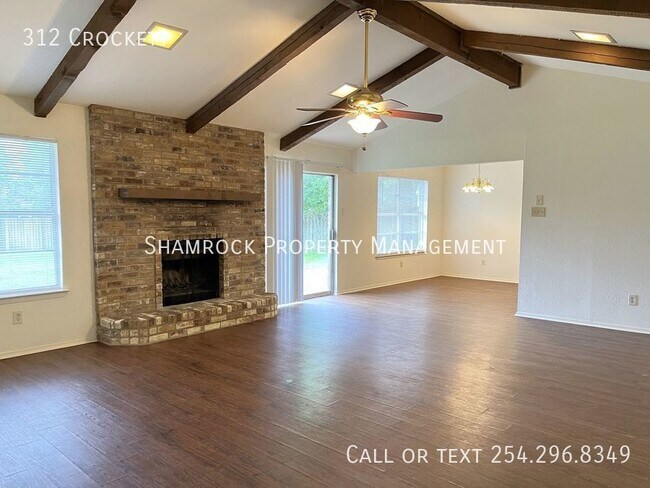 Foto del edificio - Hewitt 3-Bedroom Home