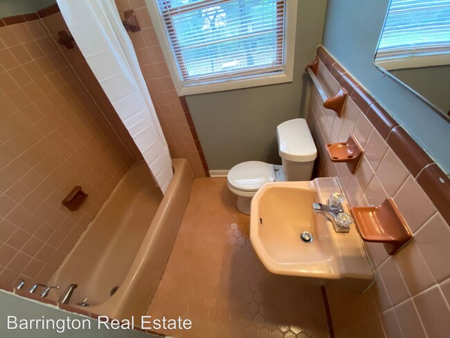 Foto del edificio - 3 br, 1 bath House - 412 13th Terrace NW