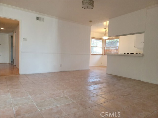 Building Photo - 23217 Evalyn Ave