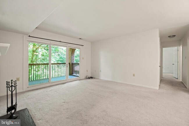 Building Photo - 8836 Tanglewood Ct