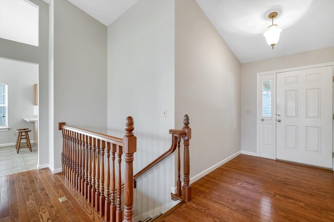 Building Photo - 1583 Briarchase Dr