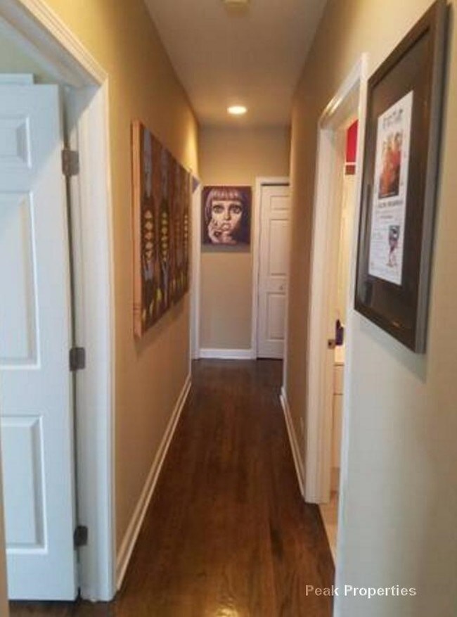 Foto del edificio - 822 W Hubbard St