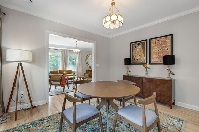 Building Photo - 1458 Virginia Park St