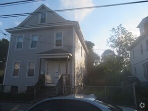 Building Photo - 183 Chancery St