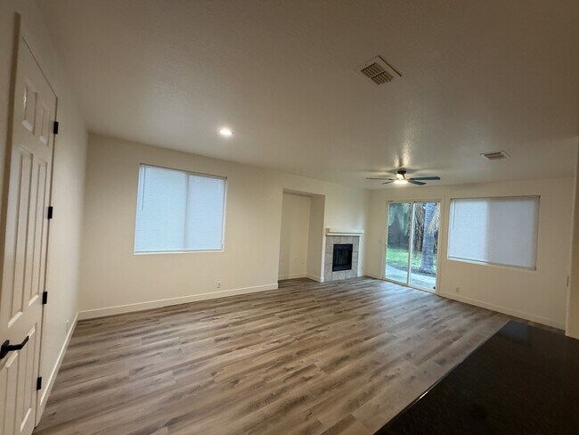 Foto del edificio - 1240 Secret Lake Trail