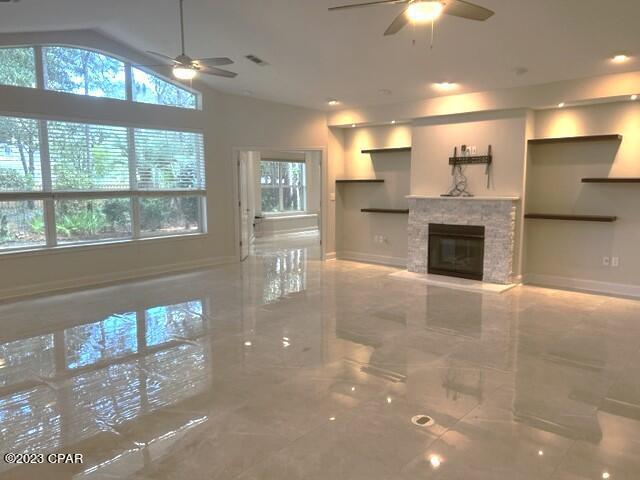 Foto del edificio - 1415 Baytowne Cir E