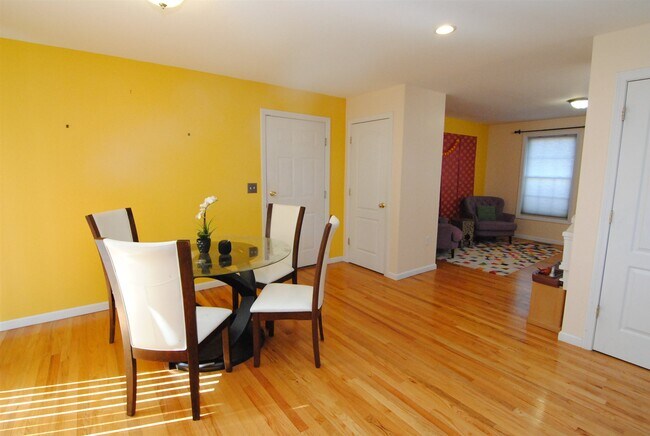 Building Photo - 9 Constantine Dr