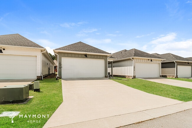 Building Photo - 16310 Lamarche Dr