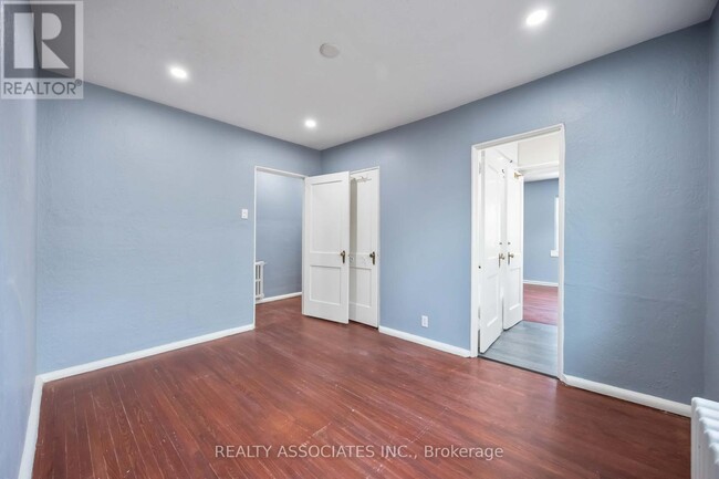 Building Photo - 162 Millwood Rd