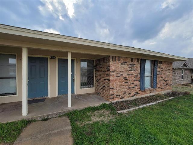 Building Photo - 289 Summit Dr