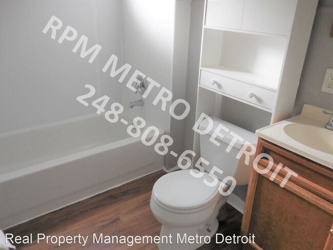 Building Photo - 2 br, 1 bath House - 28073 Maple St