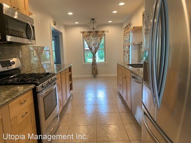 Building Photo - 3 br, 2 bath House - 2936 Marengo Avenue