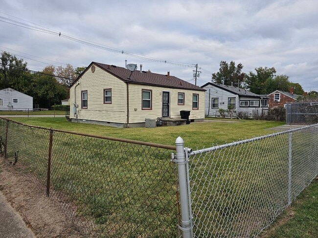 Building Photo - 3416 Penway Ave