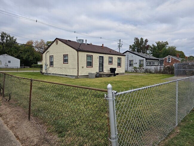 Foto del edificio - 3416 Penway Ave