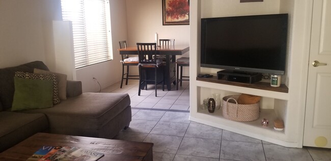 Building Photo - Glen Eagles Estates! Furnished Condo! Avai...