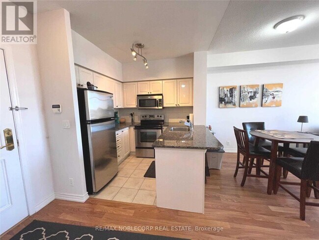 Photo du bâtiment - 9225-9225 Jane St