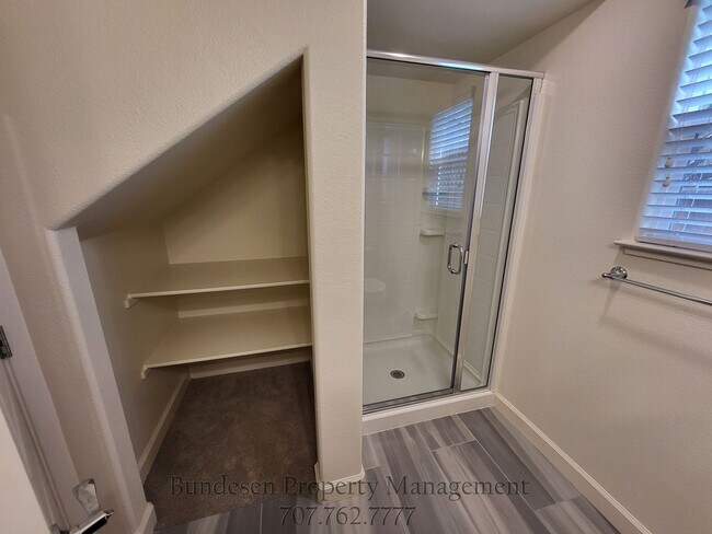 Foto del edificio - 7610 Wildrose Way