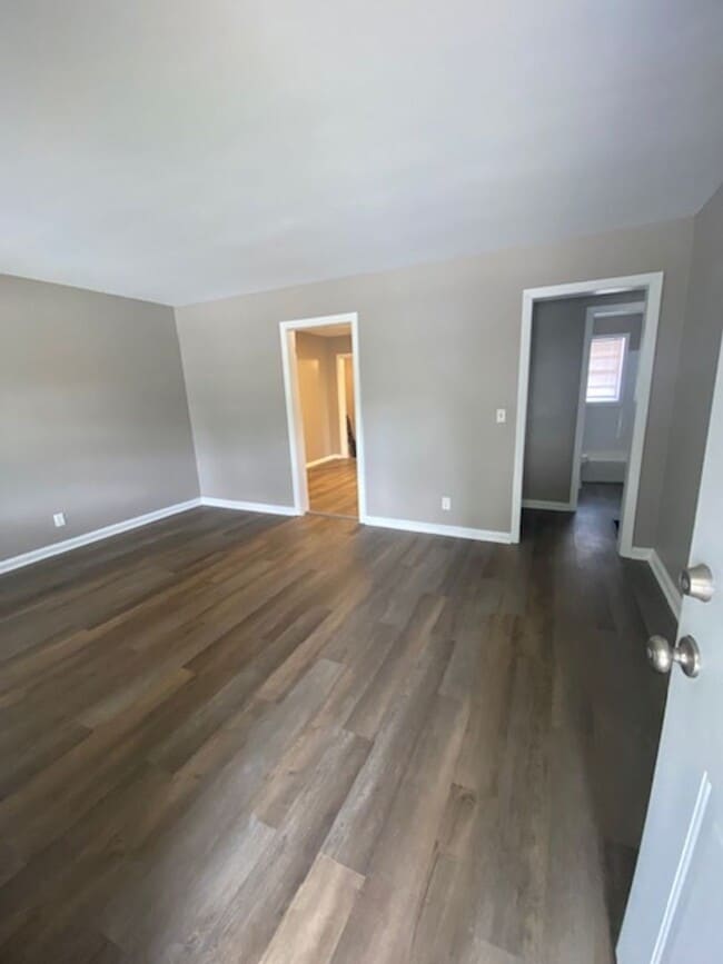 Building Photo - Rigdon Rd 1056**Dale