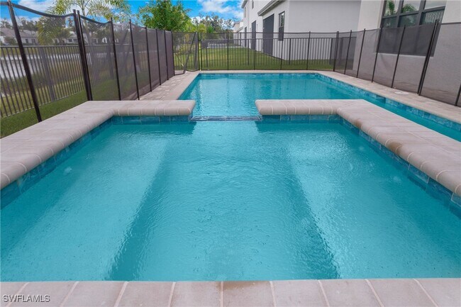 Foto del edificio - 12794 Woodbury Dr