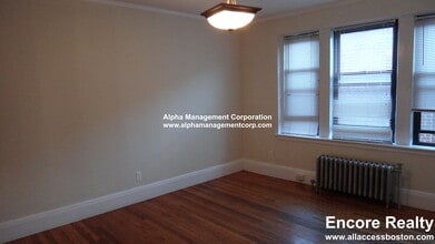 Building Photo - 349 Pleasant St