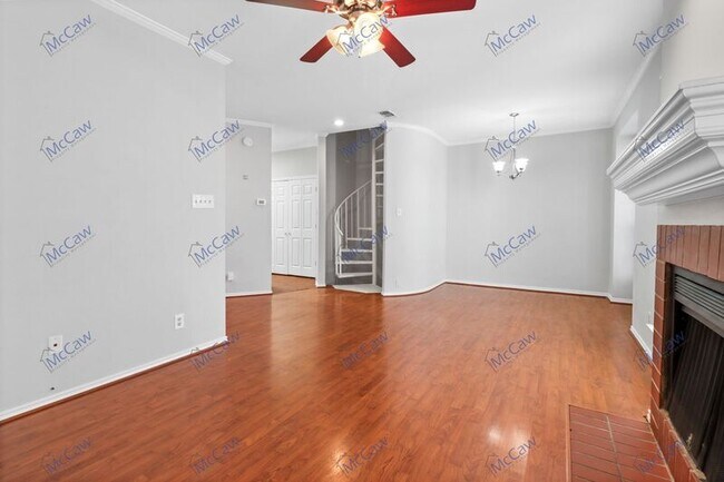 Building Photo - 4141 Hyer St.