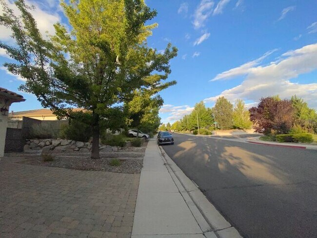 Building Photo - Top of the Hill - Gorgeous 5 Bedroom 3 Bath Reno House 3,160 sf