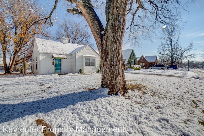 Foto del edificio - 2 br, 1 bath House - 1421 S College Ave