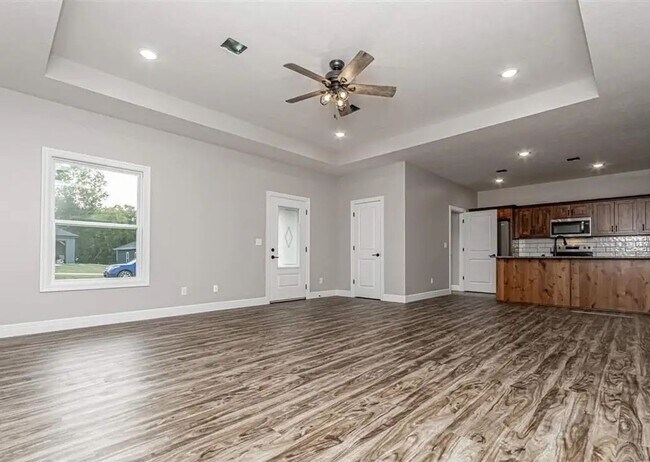 Foto del edificio - New Rental Available Late January – Beautiful 3 Bedroom Duplex