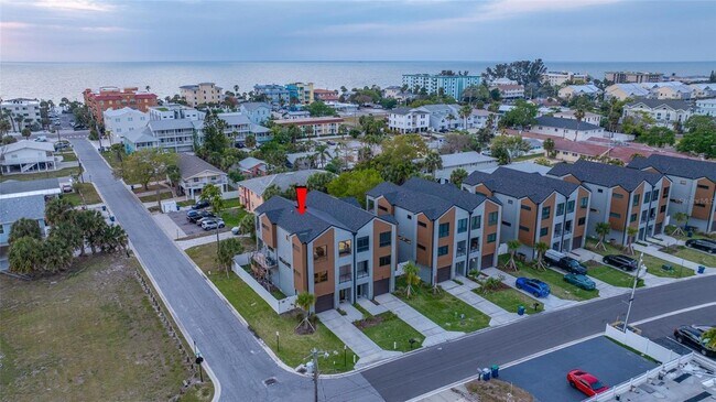 Foto del edificio - 2200 Bay Blvd