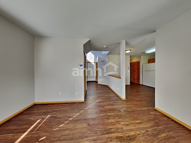 Building Photo - 624 Springwood Drive
