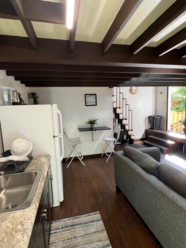 Foto del edificio - 4244 58th St