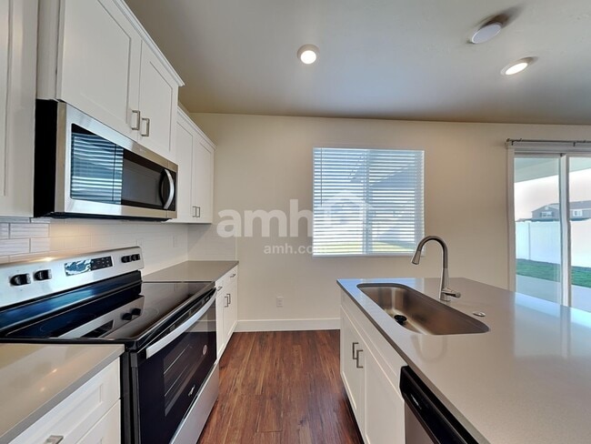 Foto del edificio - 706 S Retort Ave