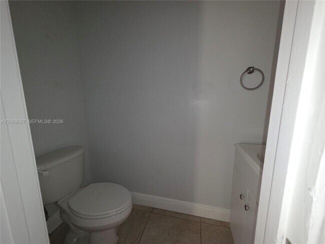 Building Photo - 12025 S Las Palmas Dr