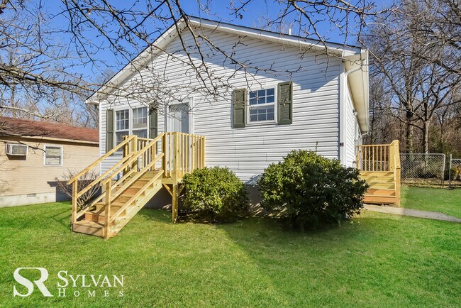 Building Photo - Come view this lovely 3BR 2BA home