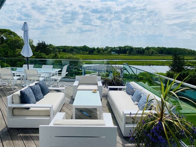 Foto del edificio - 30 Tanners Neck Ln