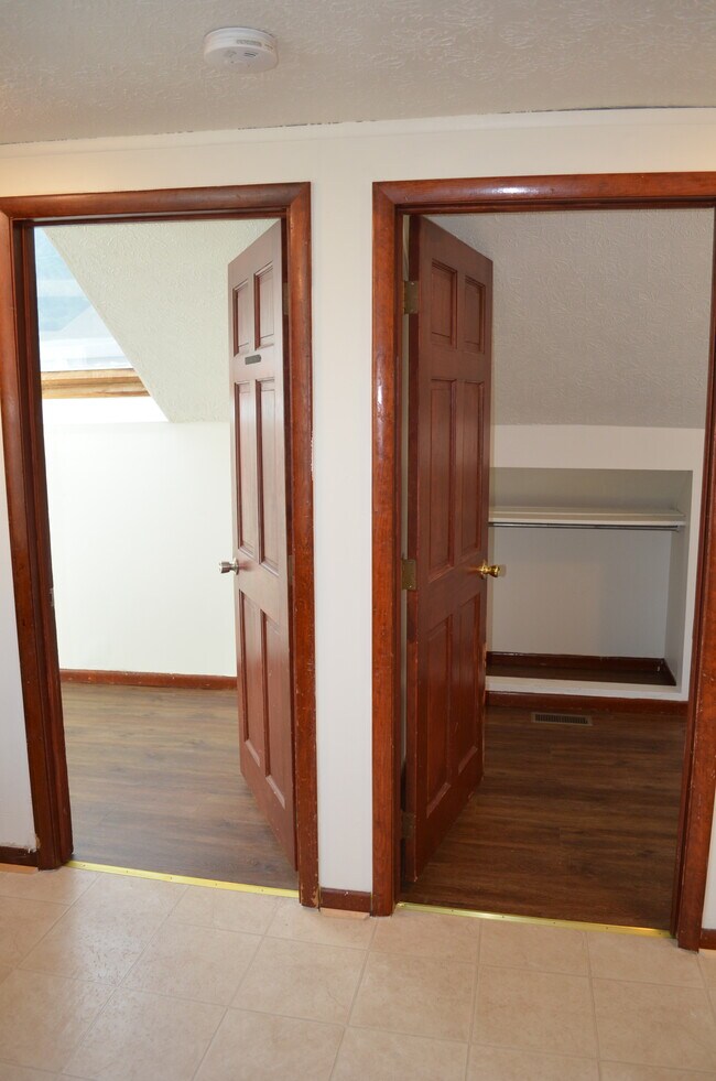 100 Robbins Rd Unit Apt. C, Nelsonville, OH 45764 100 Robbins Rd