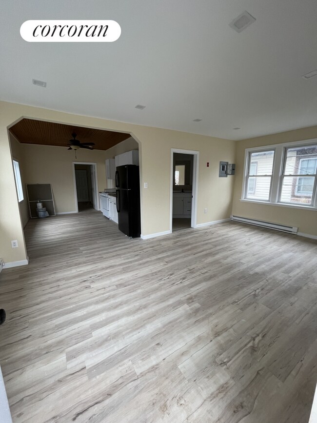 Building Photo - 311 Beach 47th St