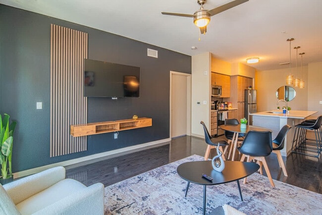 Foto del edificio - 290 E Roosevelt St