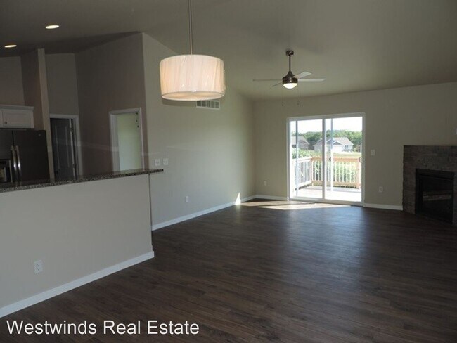 Foto del edificio - 3 br, 3 bath House - 1227 Mary Lane